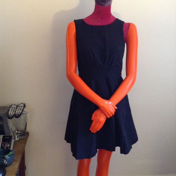 TOMMY HILFIGER. CLASSIC BLUE AND RED DRESS - Picture 2 of 8